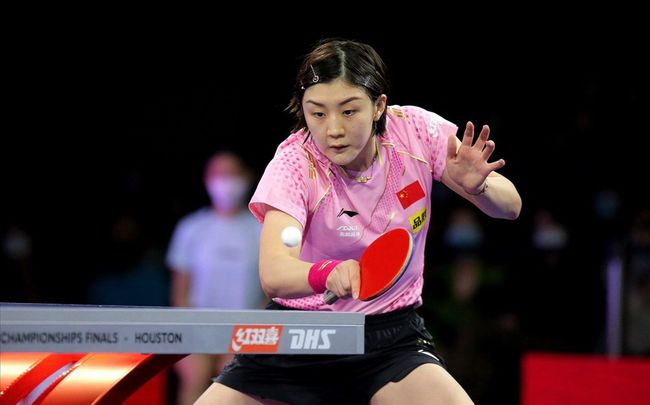 雷迪克：马刺防守策略和太阳类似，让东里出手高难度中投